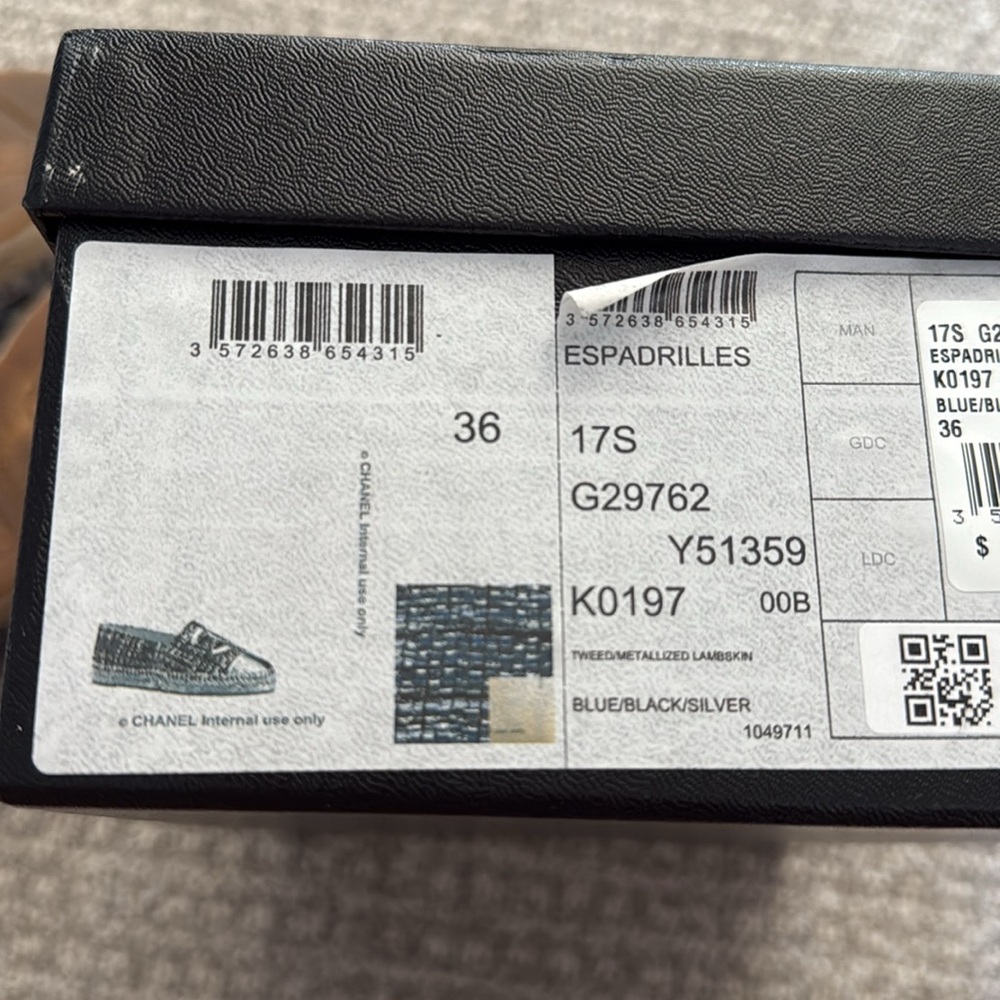 Chanel Espadrilles Tweed Blue Black Sliver Shoes 36 - Picture 11 of 12